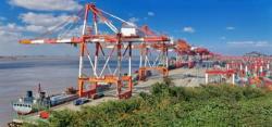 China Slashes Import Tariffs on Consumer Goods In Boost For Trump And Western Exporters