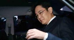 Samsung Chief Arrested For Bribery, Perjury And Embezzlement Samsung Chief Arrested For Bribery, Perjury And Embezzlement