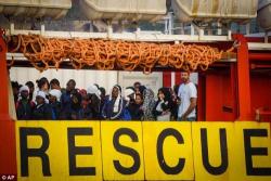 Italy Threatens EU With "Nuclear Option": Give 200,000 Migrants EU Visas, Sending Them North Italy Threatens EU With "Nuclear Option": Give 200,000 Migrants EU Visas, Sending Them North