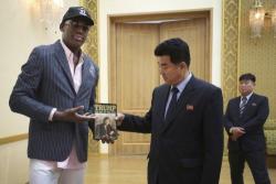 Dennis Rodman's Gift To Kim Jong Un: A Copy Of Trump's "Art Of The Deal" Dennis Rodman's Gift To Kim Jong Un: A Copy Of Trump's "Art Of The Deal"