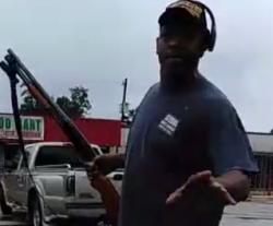 "I'm Not Scared To Shoot You" - Shutgun-Wielding Man Protects Houston Neighborhood