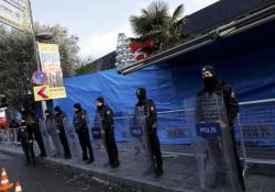 Manhunt Underway For Gunman Who Killed 39 At Istanbul Nightclub Manhunt Underway For Gunman Who Killed 39 At Istanbul Nightclub