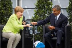 Obama Praises "Favorite Partner" Angela Merkel During Berlin Visit