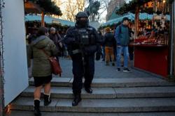 FBI Warns Of Possible "ISIS-Inspired" Attacks On US Churches, Holiday Gatherings FBI Warns Of Possible "ISIS-Inspired" Attacks On US Churches, Holiday Gatherings