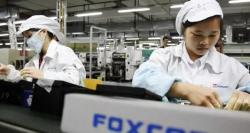 Foxconn Interns Worked Illegal 11-Hour Shifts To Meet iPhone X Demand Foxconn Interns Worked Illegal 11-Hour Shifts To Meet iPhone X Demand
