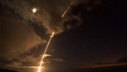 US Warship Shoots Down Test Ballistic Missile Off Hawaii US Warship Shoots Down Test Ballistic Missile Off Hawaii