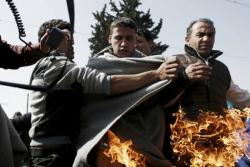 Greek Border Desperation: 2 Refugees Self-Immolate Over 'Concentration Camp' Conditions