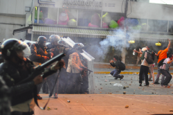 Shocking Footage: Venezuelan National Guard Truck Drives Through Crowd Of 'Dissidents' Shocking Footage: Venezuelan National Guard Truck Drives Through Crowd Of 'Dissidents'