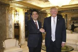 Abe Says Trump "Is A Leader We Can Trust", Gives Him A Golf Club As Present Abe Says Trump "Is A Leader We Can Trust", Gives Him A Golf Club As Present