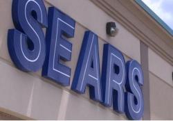 Sears Canada Pays Execs Bonuses While Laid-Off Workers Get No Severance Sears Canada Pays Execs Bonuses While Laid-Off Workers Get No Severance