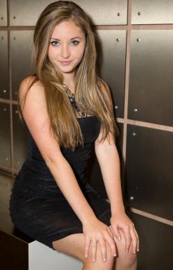 The 19-Year-Old Who Outperformed 99% Of Hedge Funds In 2012 Shares Her "Trading Secrets" The 19-Year-Old Who Outperformed 99% Of Hedge Funds In 2012 Shares Her "Trading Secrets"