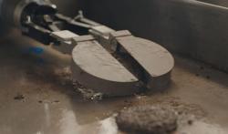 Meet "Flippy", The Burger-Flipping 'Bot That CaliBurger Is Rolling Out In All Its Restaurants Meet "Flippy", The Burger-Flipping 'Bot That CaliBurger Is Rolling Out In All Its Restaurants