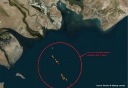 Shocking Photo: Nearly 30 Oil Tankers in Traffic Jam Off Iraqi Coast